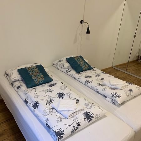 Welcome Riverside Guesthouse Хелла Экстерьер фото